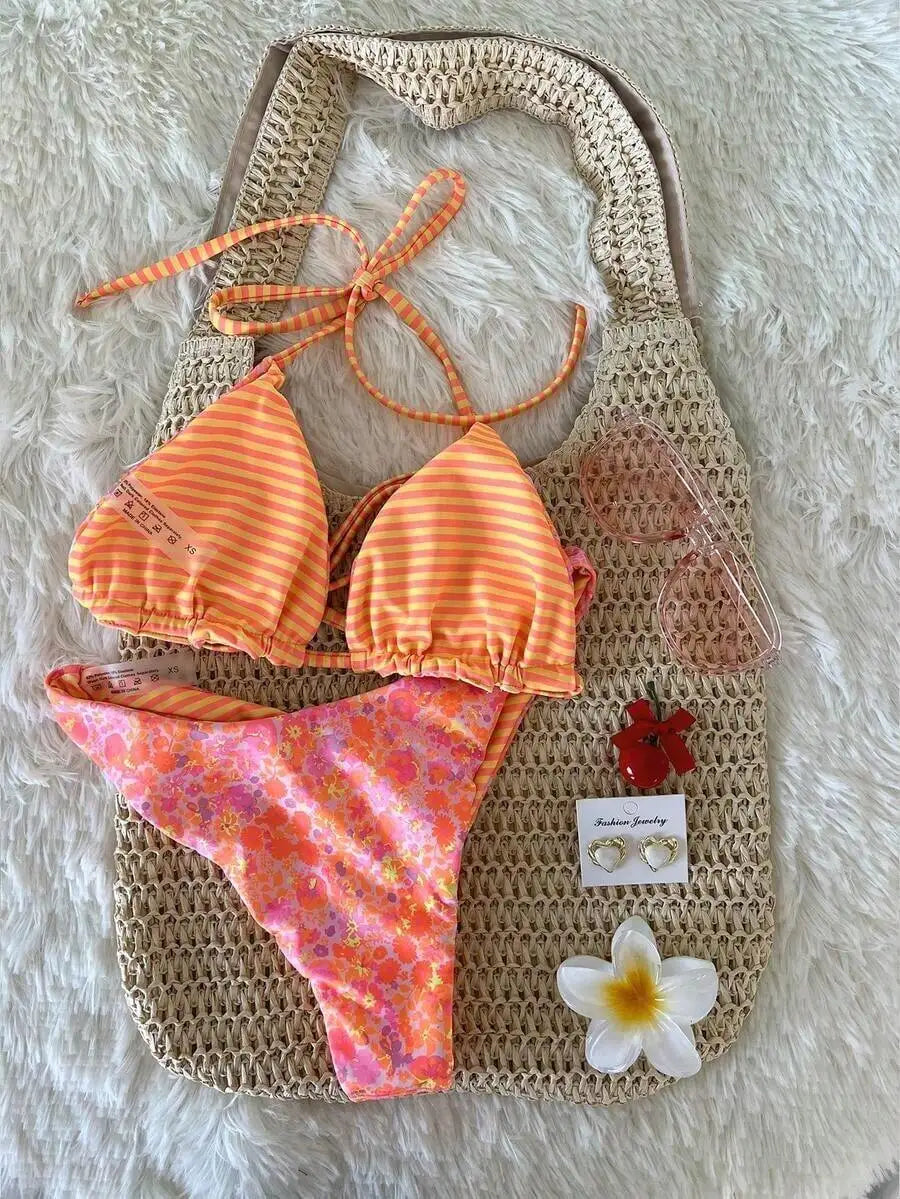 Swim Mod 2pcs/Set Women Cute Random Floral Print Reversible Halter Top And Adorable Bottoms Bikini Swimsuit Set, Holiday &