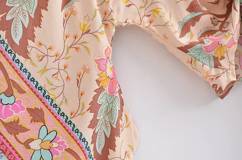 Boho Queens Vintage  Floral Print Sashes Short  Kimono Women New Fashion V Neck Batwing Sleeves Ladies Beach Robe Cover-ups